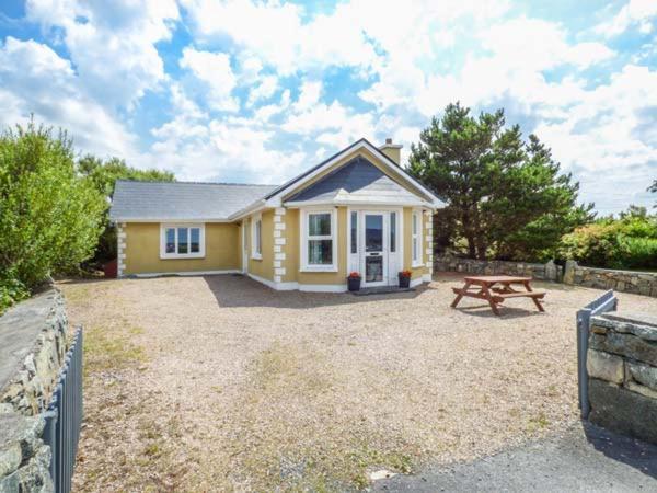 Ti Sheamuis Villa Clifden Exterior photo